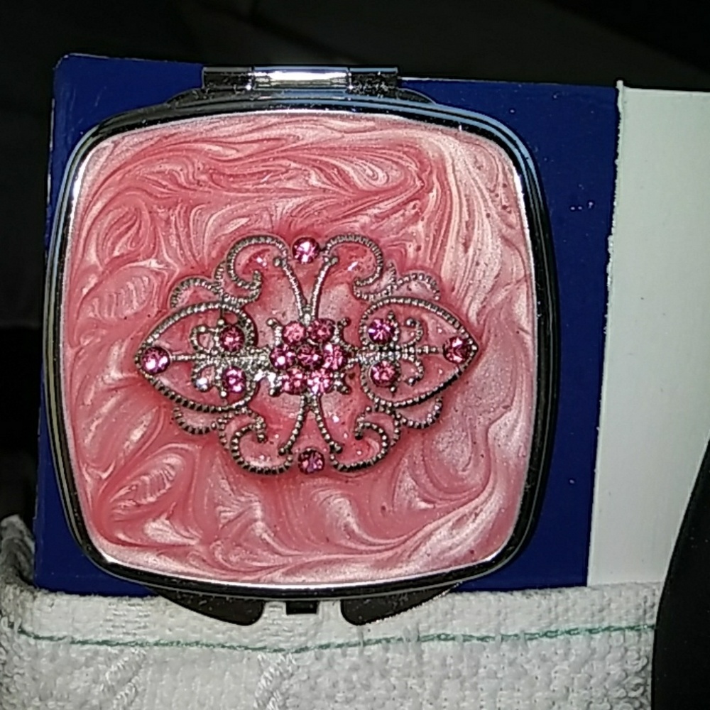 Compact double mirror